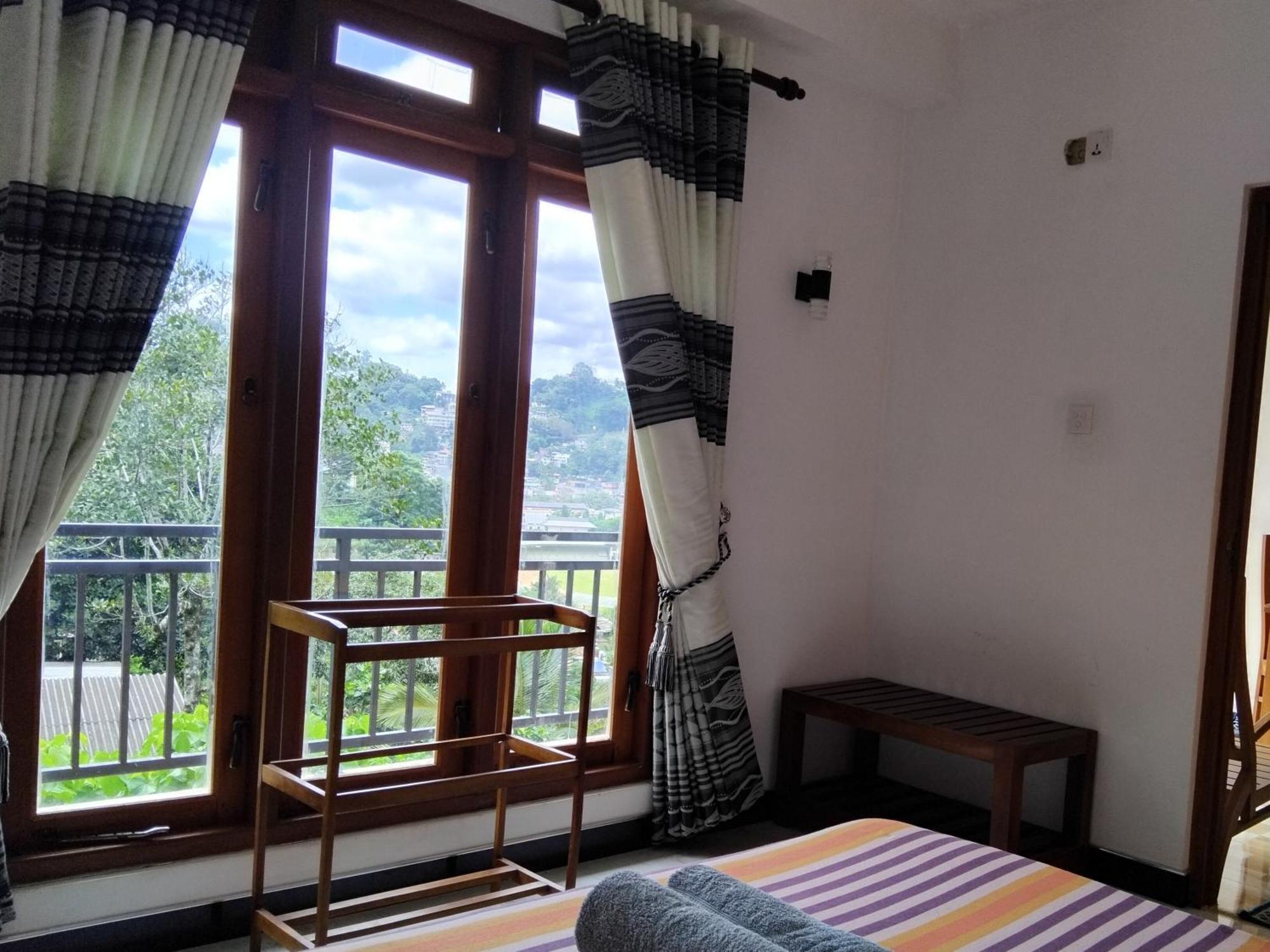 Kelum Homestay Kandy Eksteriør bilde