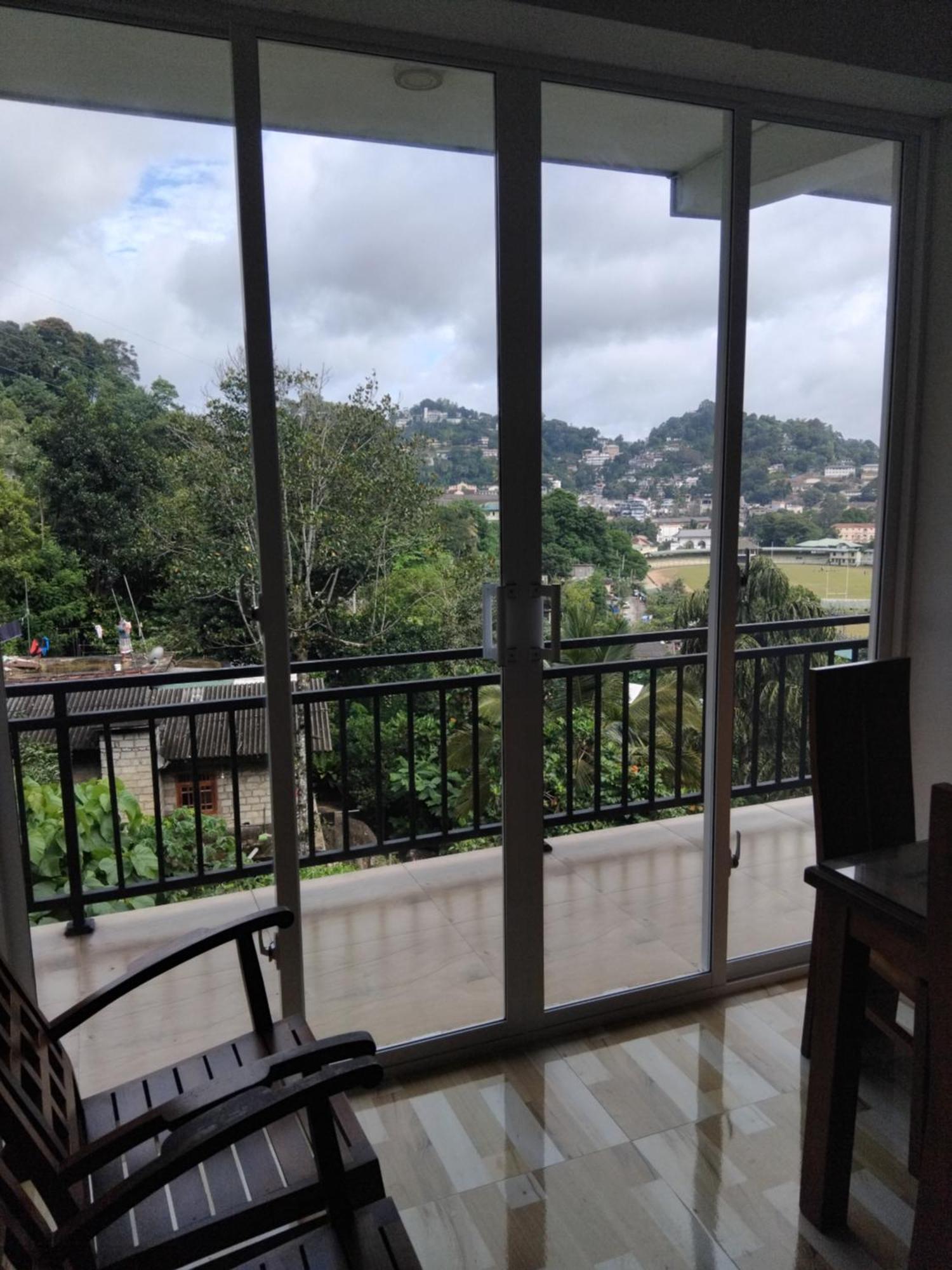 Kelum Homestay Kandy Eksteriør bilde