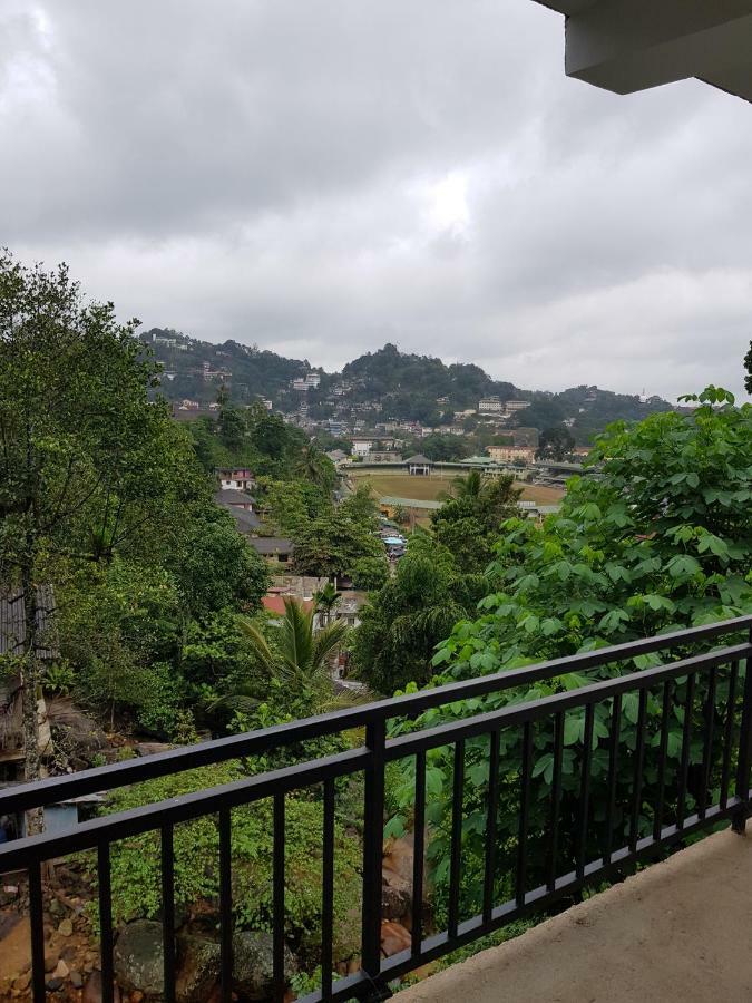 Kelum Homestay Kandy Eksteriør bilde